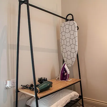 Modern 1 Bed In Apartamento *