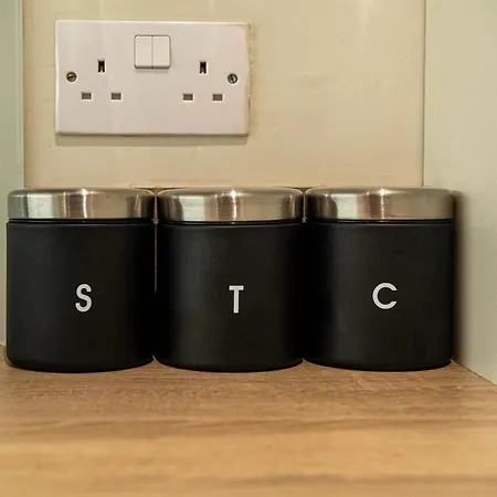 Modern 1 Bed In Appartement *