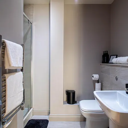 Modern 1 Bed In Leeds (West Yorkshire)