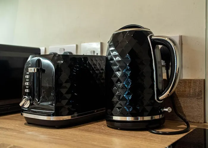 Modern 1 Bed In Apartment